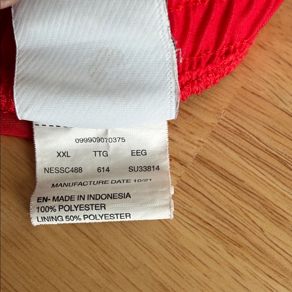 Nike Red Sports Shorts with Black Accents - Picture 12 of 12